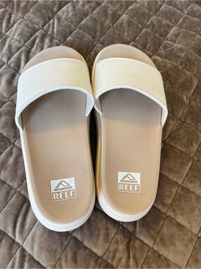 Reef Cushion Vista Hi Platform Slide Sandals 7 White Tan Coastal Beach
